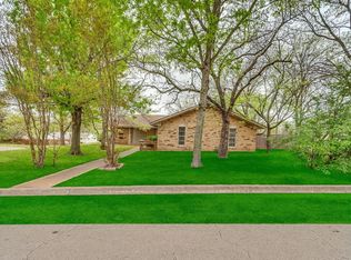 1401 Yucca St, Midlothian, TX 76065