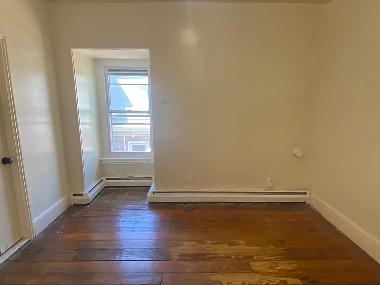 3725 Spring Garden St #2 — Photo 9