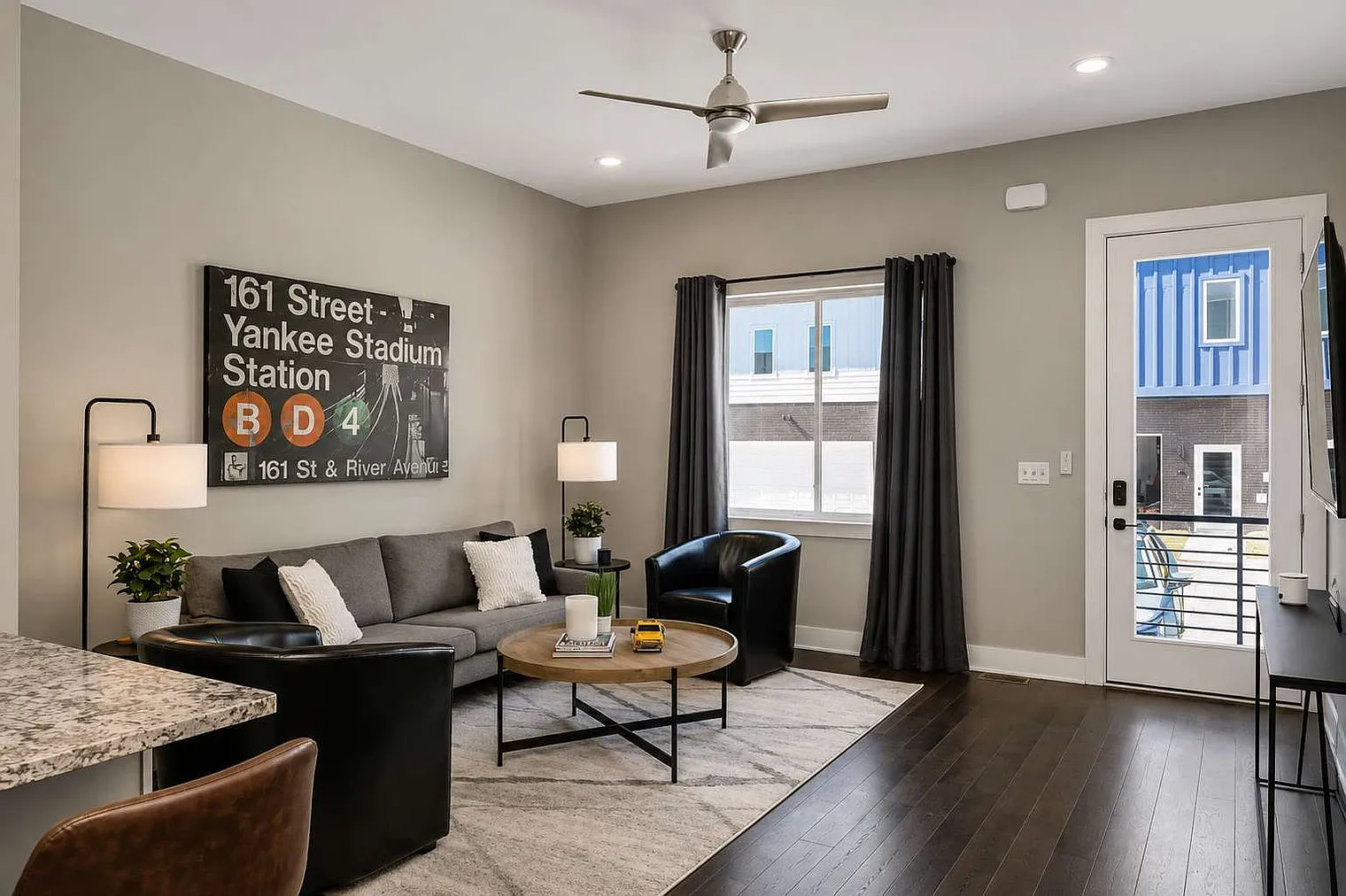 4 bed, 4.0 bath, 2206 sqft, $5,438 — Photo 1