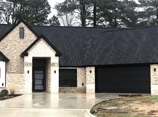 2010 Razorback Dr, Texarkana, AR 71854