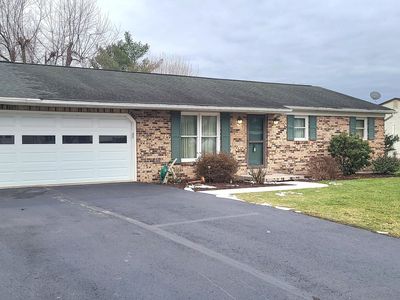 10 Songbird Ln, Milton, PA, 17847