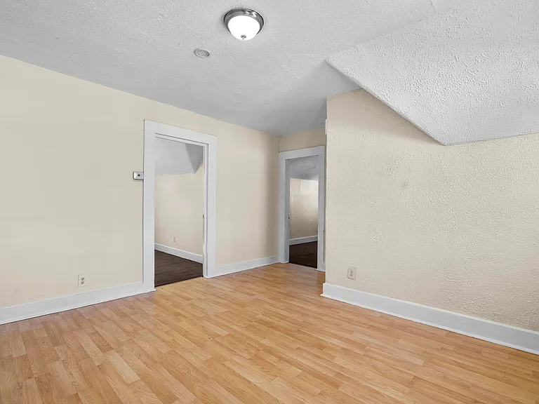286 Exchange St #3 — Photo 5