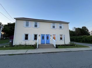 1 2nd St, Schaghticoke, NY 12154