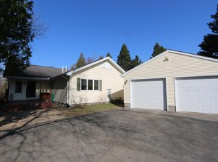 N5044 S Pine River Rd, Hessel, MI 49745