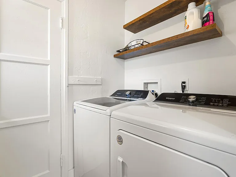 619 W Kelso St — Photo 10