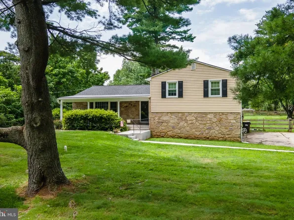 570 Stenton Ave, Blue Bell, PA 19422