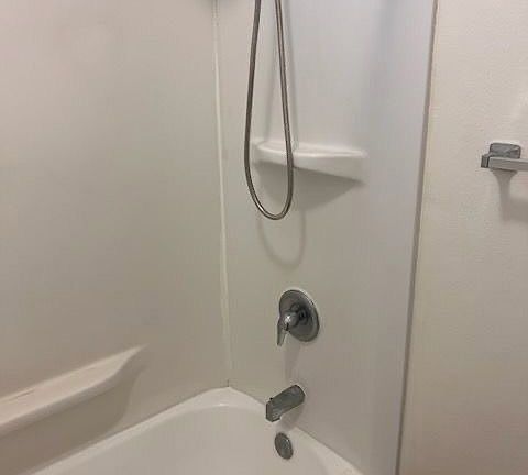 4th image of 1720 Peyton Ave #6
