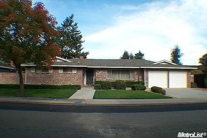 1st image of 601 Northwood Dr