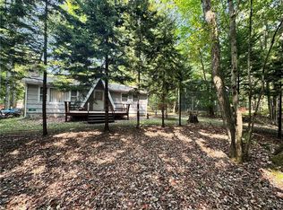 121 Omaha Trl, Pocono Lake, PA