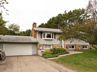 3917 Lillie Ct SW, Rochester, MN 55902