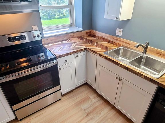 New kitchen and appliances