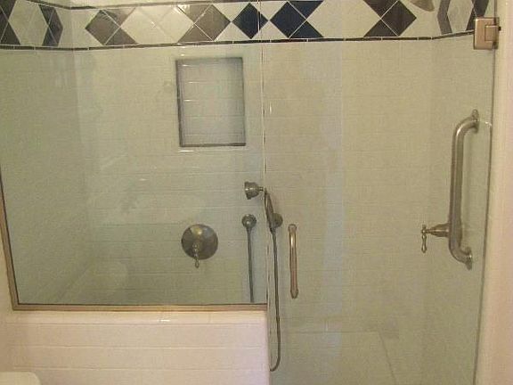 5th image of 520 N Laurel Ave