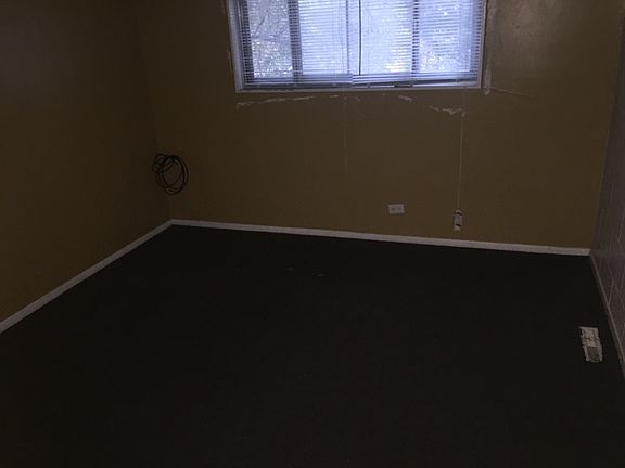 4th image of 7300 S Dorchester Ave #Townhouse