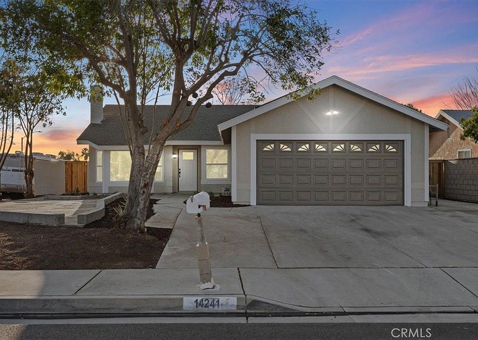 1st image of 14241 Stonehurst Dr