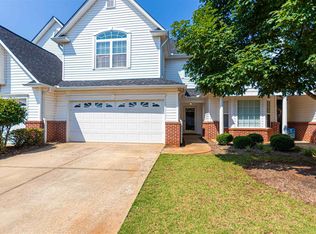 4 Cedar Rock Dr, Greer, SC 29650