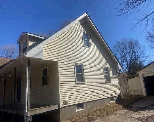 3rd image of 14416 Three Mile Rd