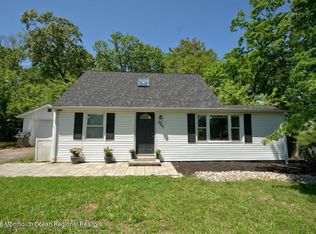 505 Middle Ln, Howell, NJ 07731