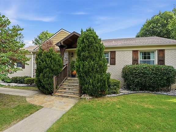 2nd image of 3119 E 21st Pl