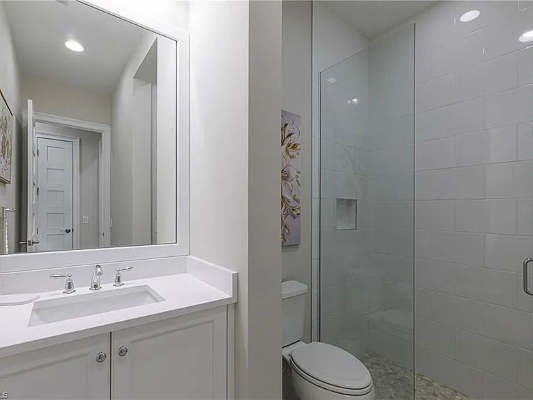 8909 Yucatan Ct — Photo 19