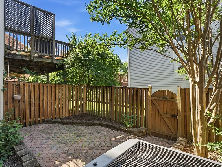 25384 Herring Creek Dr — Photo 25