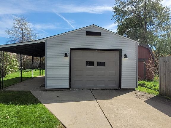 2nd image of 3001 Highland Rd