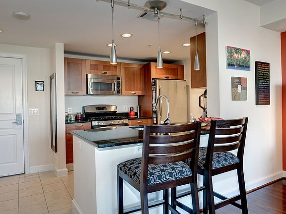 3rd image of 2451 Midtown Ave APT 902