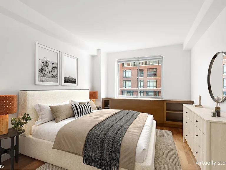 555 W 23rd St #S10L — Photo 5
