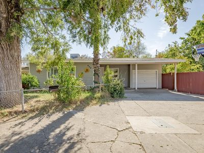 906 Calhoun Ct, Sacramento, CA, 95838