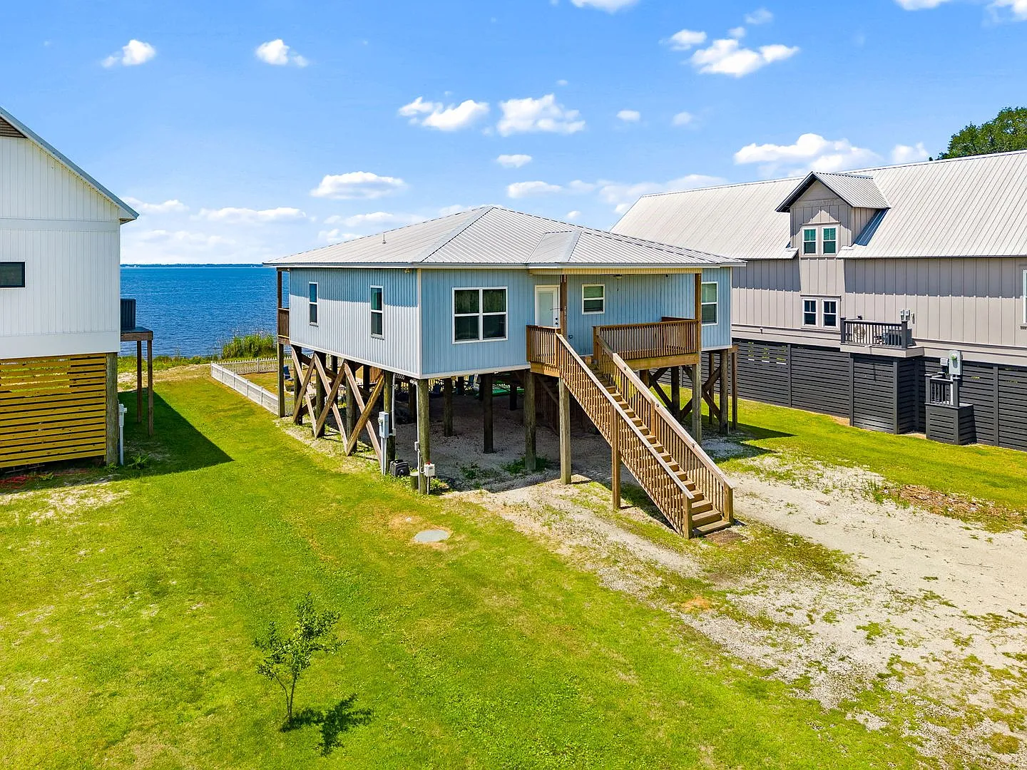 486 Beatrice Point Rd — Photo 3