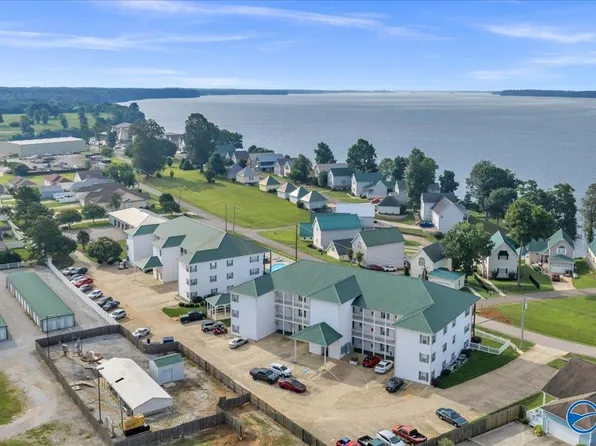 5835 Bay Village Dr APT 101, Athens, AL 35611