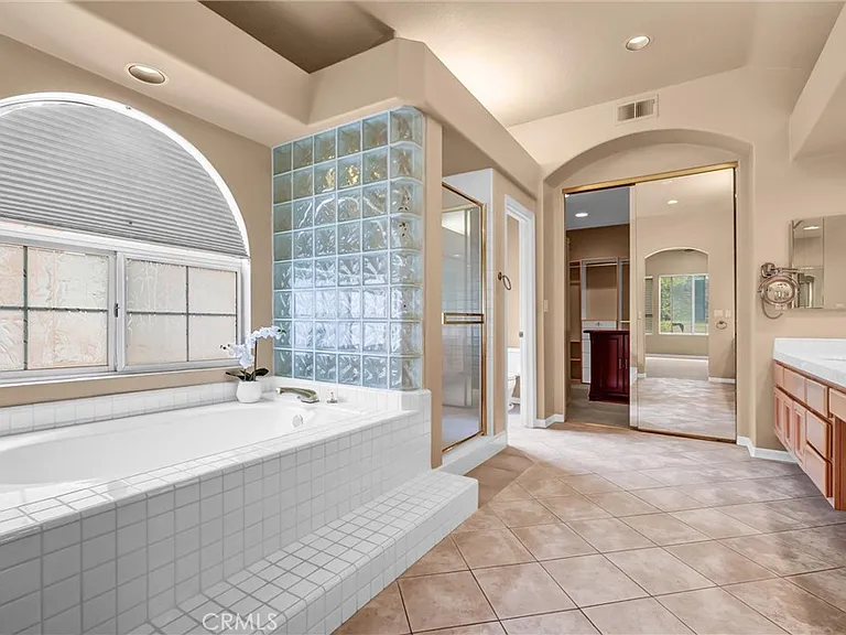 27131 S Ridge Dr — Photo 26