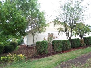 175 Fenton Ave, Molalla, OR 97038
