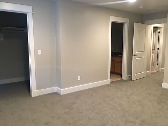 4th image of 374 Kimball Ave