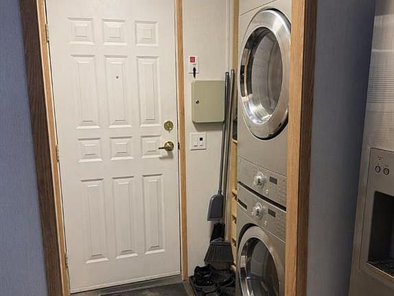 2nd image of 7 Doubletree Way