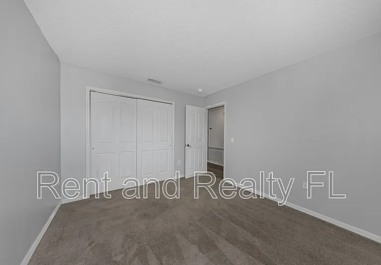 12107 Fern Haven Ave — Photo 12