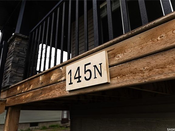 2nd image of 145 McIntyre STREET N