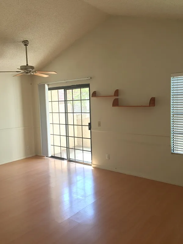 2 bed, 872 sqft, $2,900 — Photo 3