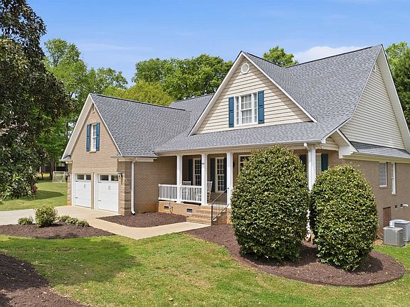 5th image of 822 Tapestry Ct
