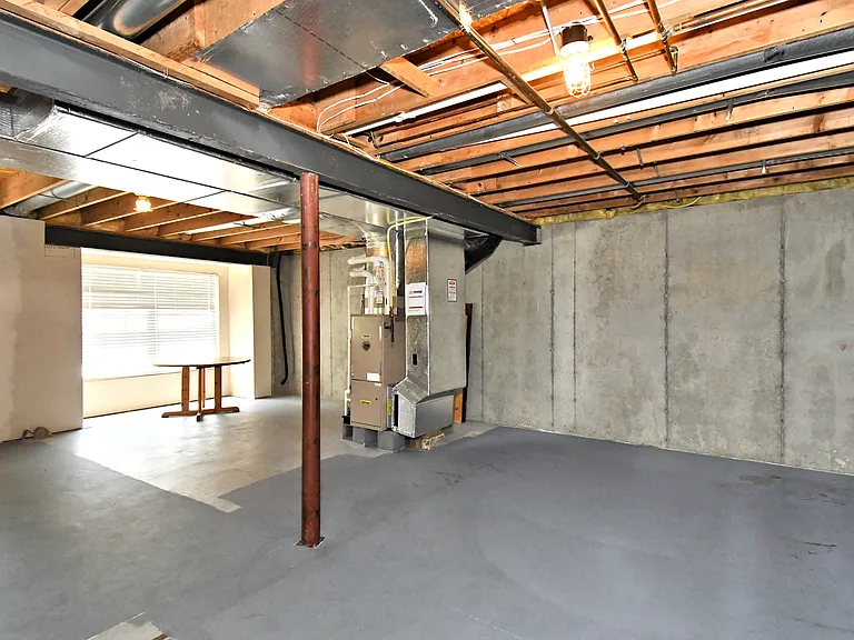 1028 Balley Dr — Photo 33