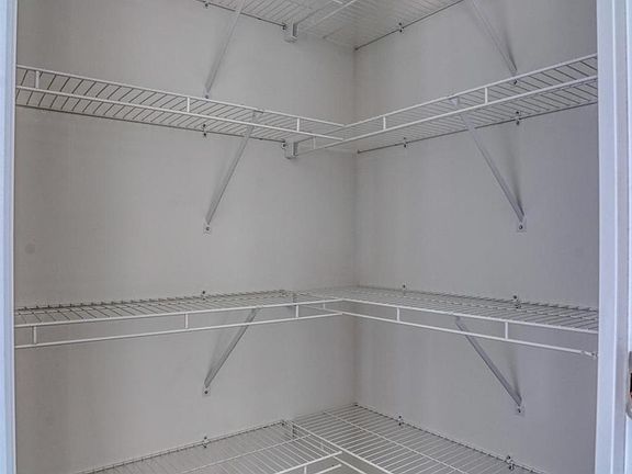 5th image of 37173 Alabama Dr