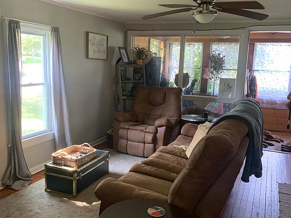 4th image of 4524 Odell Pl