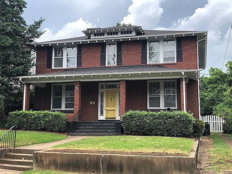 1st image of 216 Mount Vernon Ave