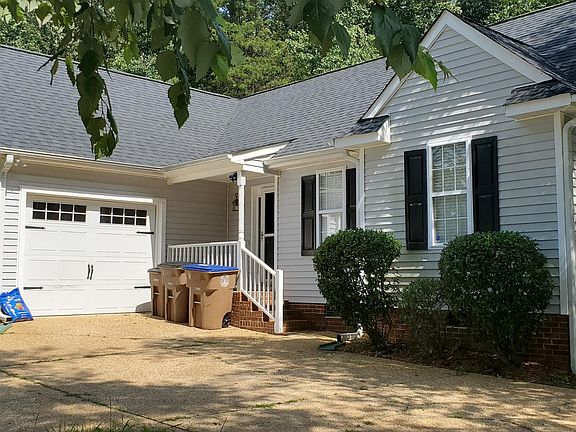 2nd image of 712 Hysop Ln