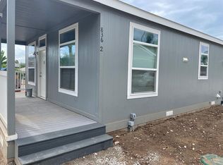 836 N Citrus Ave, Vista, CA 92084