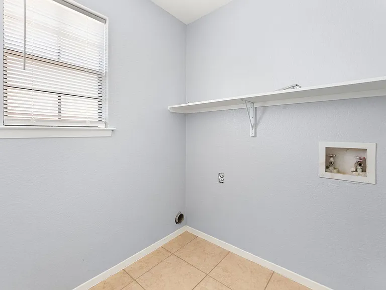 3802 Foust Trl — Photo 13