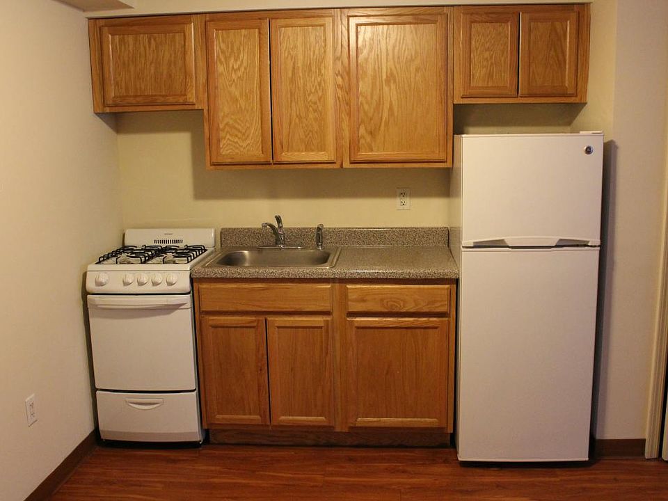 1st image of 319 E Broadway #1CC