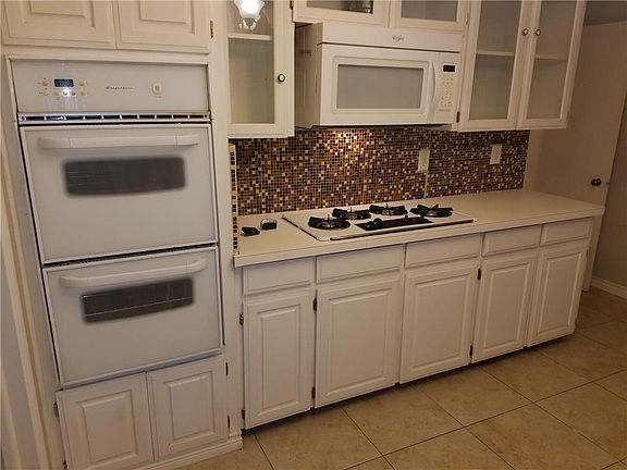 5th image of 1244 Fair Oaks Dr