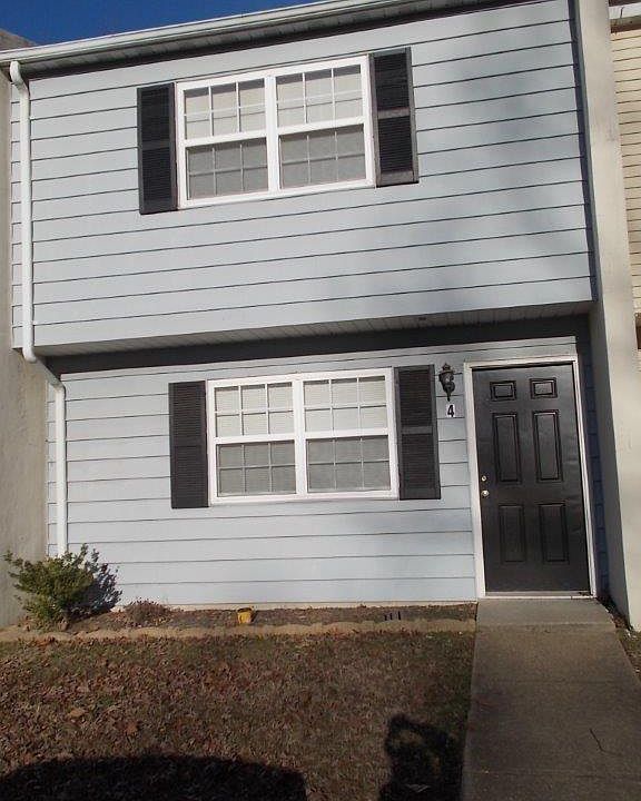 1st image of 4 Roffman Pl