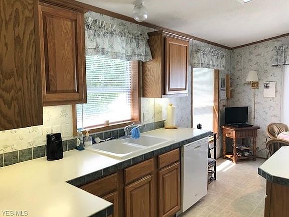 5th image of 624 Kingfisher Ct