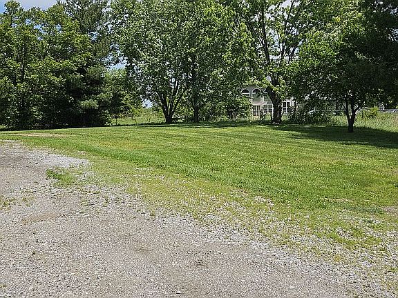 3rd image of 3081 State Road Aa